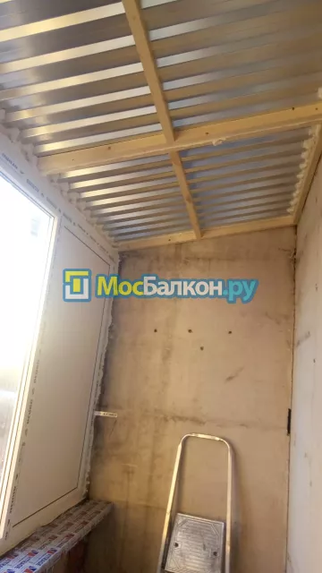 Крыша на балконе в Электроуглях монтаж и ремонт по выгодной цене от МосБалкон