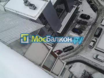 Крыша на балконе в Электроуглях монтаж и ремонт по выгодной цене от МосБалкон