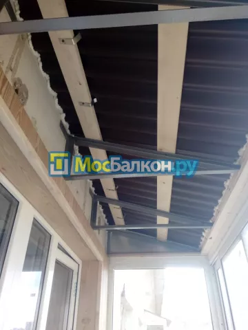 Крыша на балконе в Электроуглях монтаж и ремонт по выгодной цене от МосБалкон