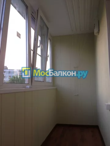 Отделка балкона и лоджии пластиковыми ПВХ панелями в Электроуглях от компании МосБалкон
